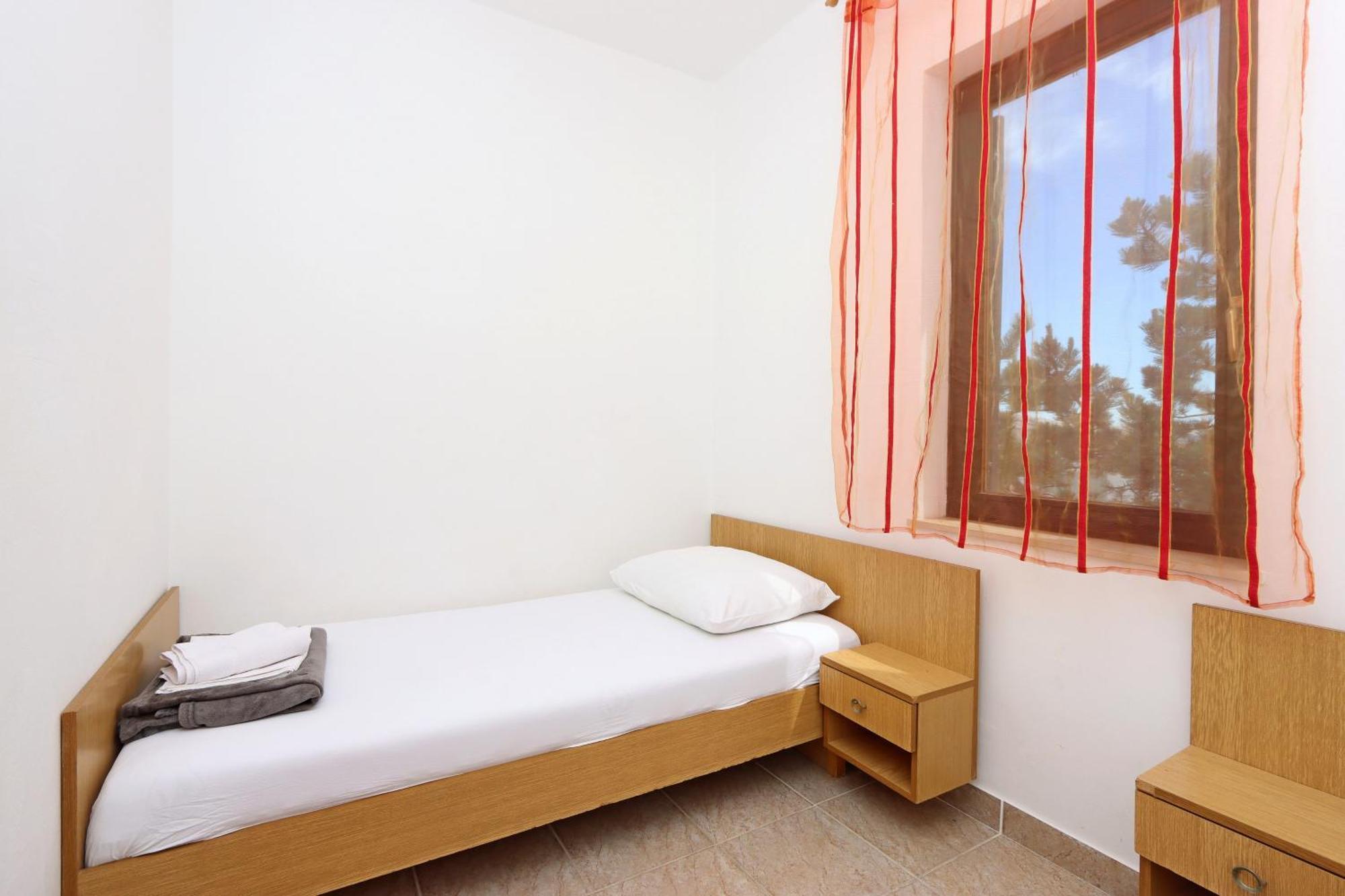 Apartments With A Parking Space Pag - 18345 Pag Town Esterno foto
