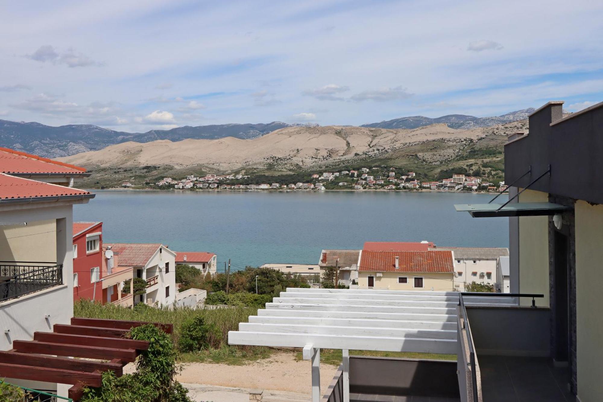 Apartments With A Parking Space Pag - 18345 Pag Town Esterno foto