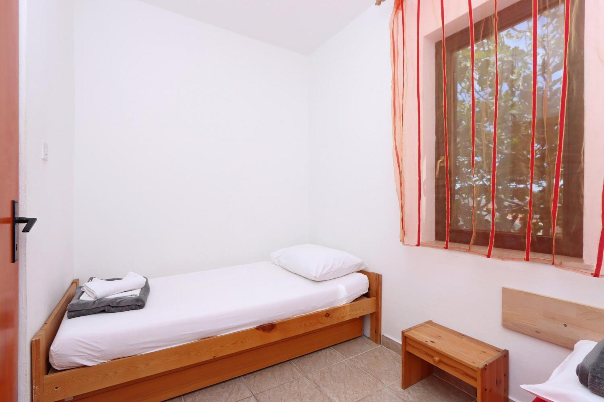 Apartments With A Parking Space Pag - 18345 Pag Town Esterno foto